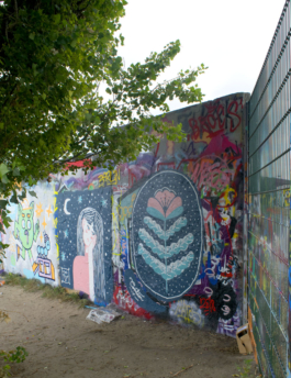 Outlaw - Berlin - Mauerpark - Wall - Arthur Plateau - Graffiti - Street Art - urban art - mural - painting - mur - spray - 