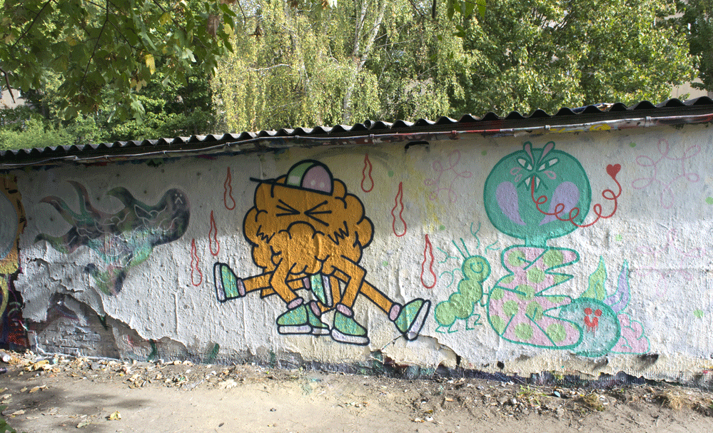 Berlin - Crew - Wall - Arthur Plateau - Graffiti - Street Art - urban art - mural - painting - mur - spray - 